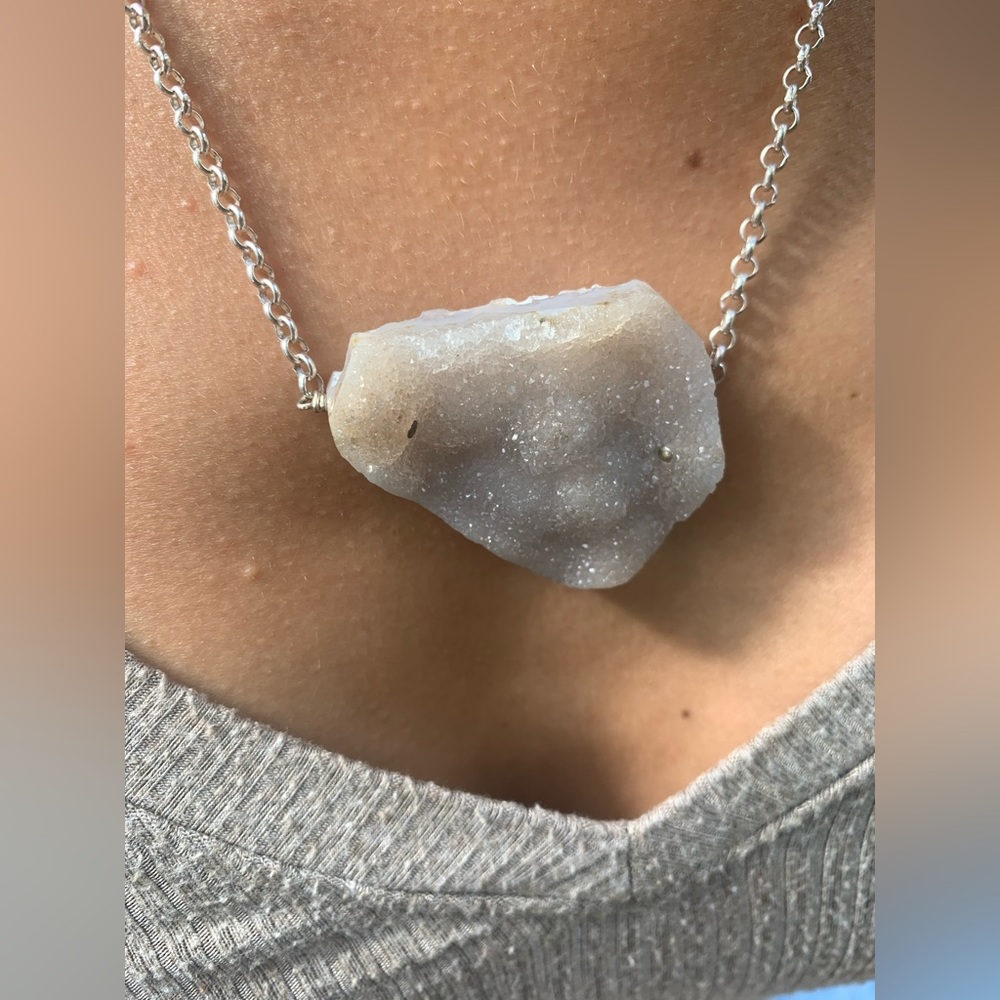 GORGEOUS GEODE NECKLACE STERLING SILVER GEM CRYSTAL